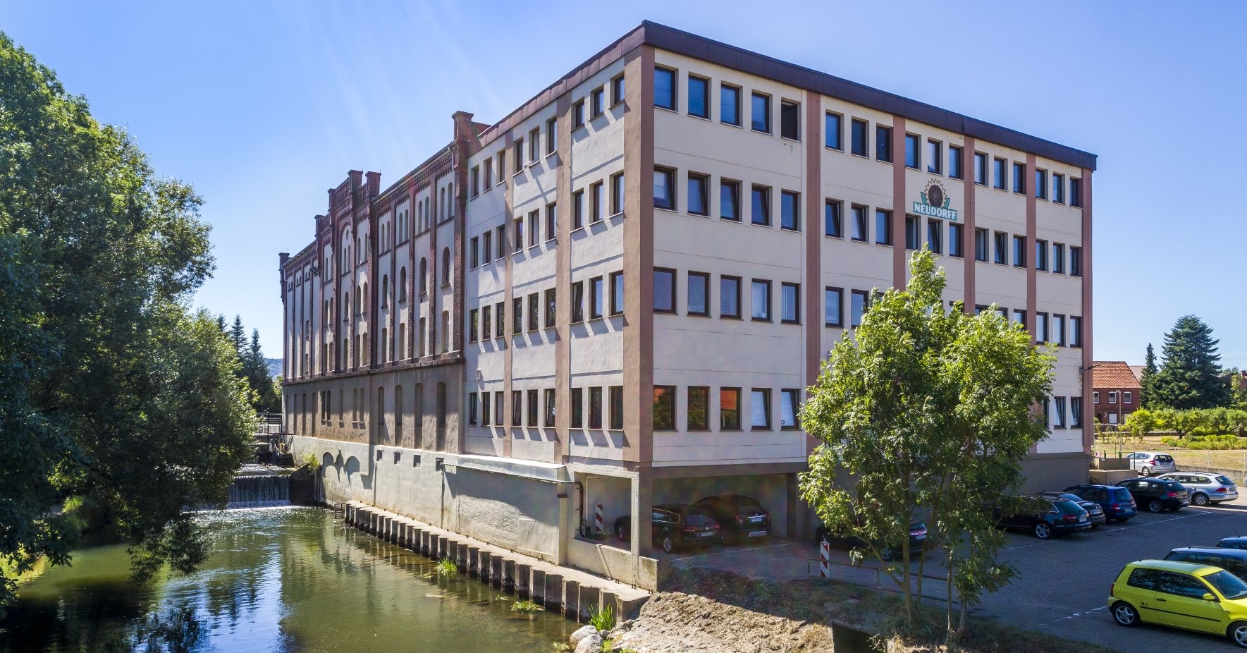 Neudorffs administrationsbyggnad i Emmerthal Neudorffs administrationsbyggnad i Emmerthal
